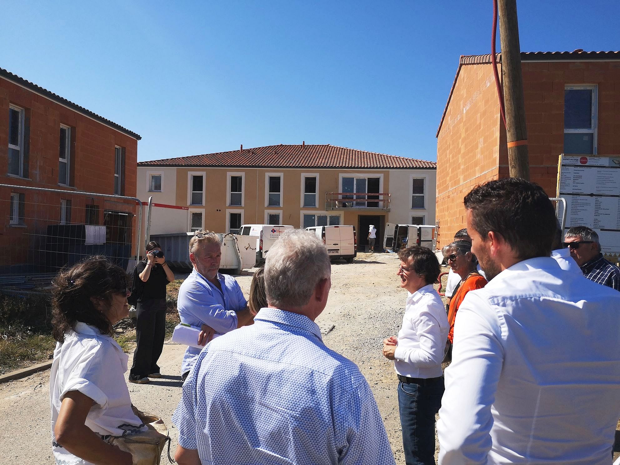 visite de l'opération sur La Redorte avec M. le Maire, les équipes d'Habitat Audois, celles du promoteur 